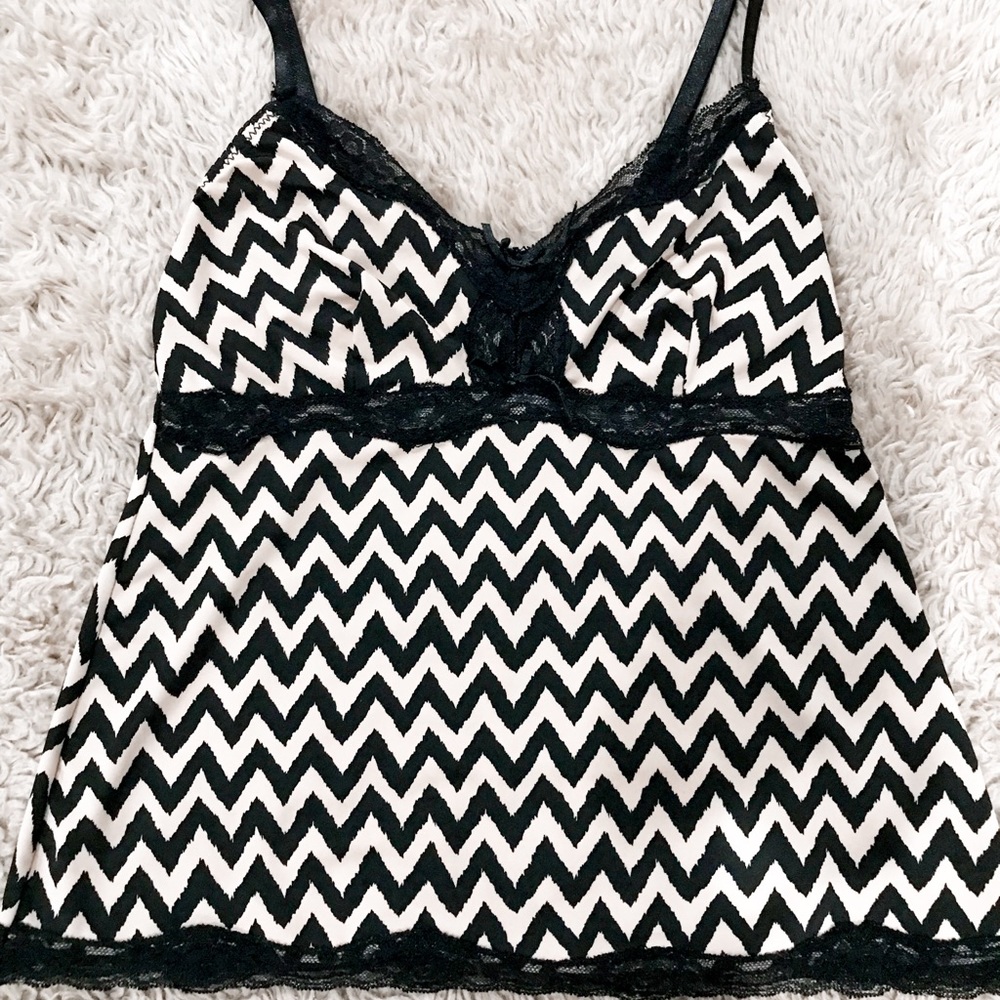 black and tan tank top size medium